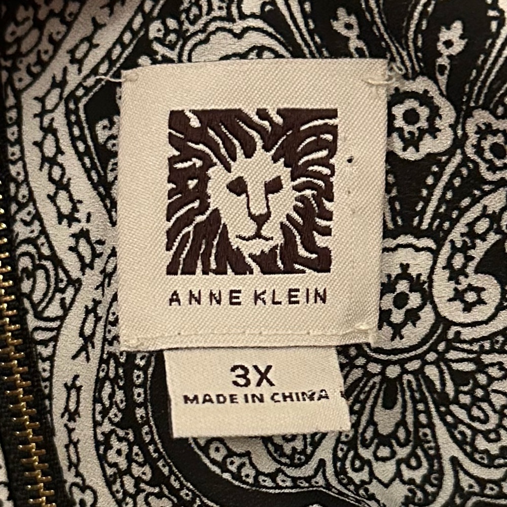 Anne Klein, Patterned Tank Top Blouse - Picture 2 of 5